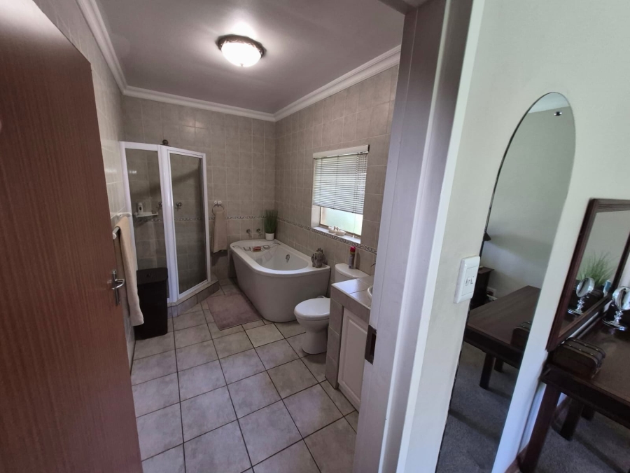 4 Bedroom Property for Sale in Royldene Northern Cape